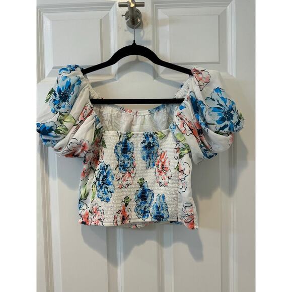 Abercrombie & Fitch size medium white and floral top - Picture 5 of 8